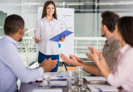 Sales-Training-using-eLearning Improve Your Sales Training in 4 Easy Ways using a Blended Learning Approach